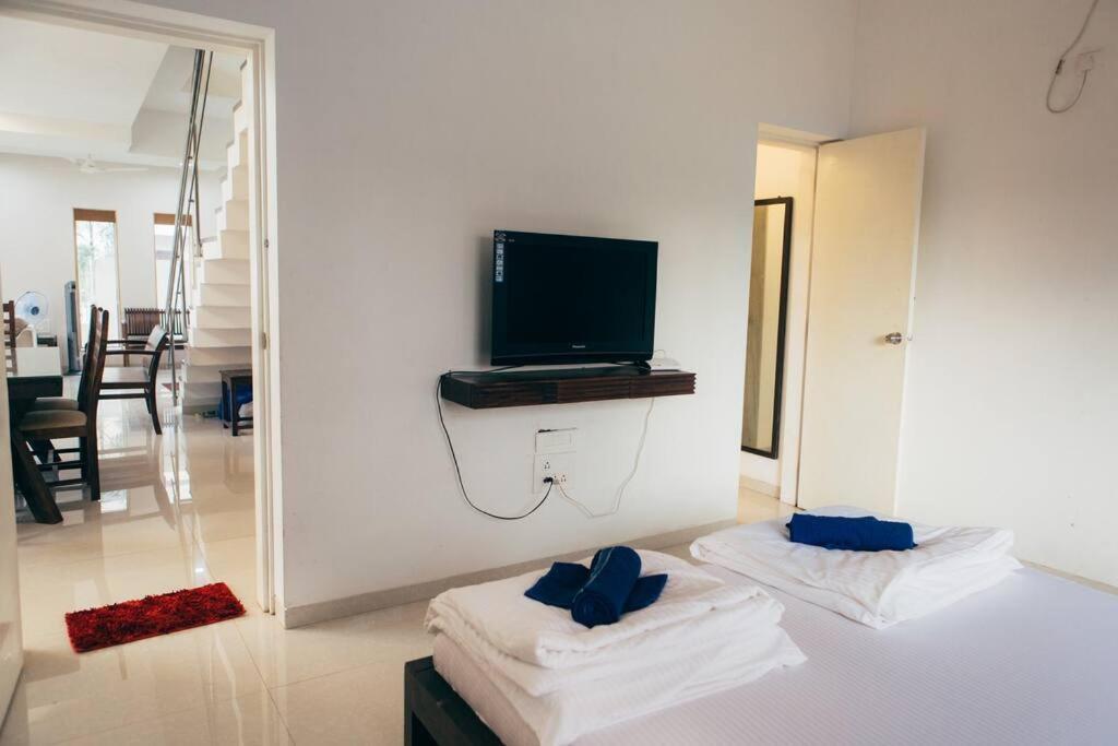 Unit 4 By Red Stone Villas Lonavala Buitenkant foto