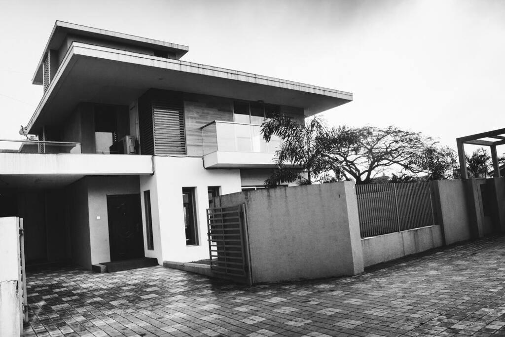 Unit 4 By Red Stone Villas Lonavala Buitenkant foto